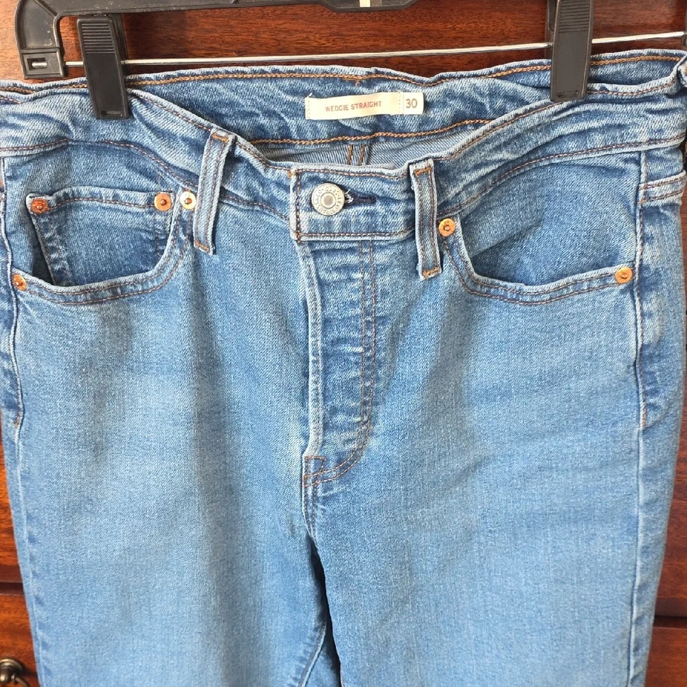 Levi's Wedgie Straight Blue Denim Jeans - Picture 3 of 5